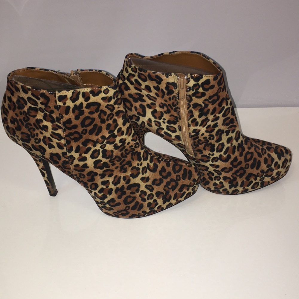 Qupid Cheetah Print Booties
